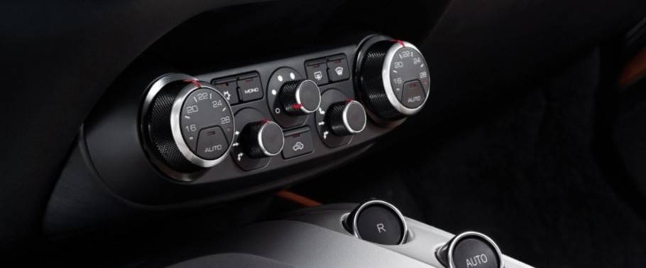 Speakers View of Ferrari California T Speakers View of Ferrari California T