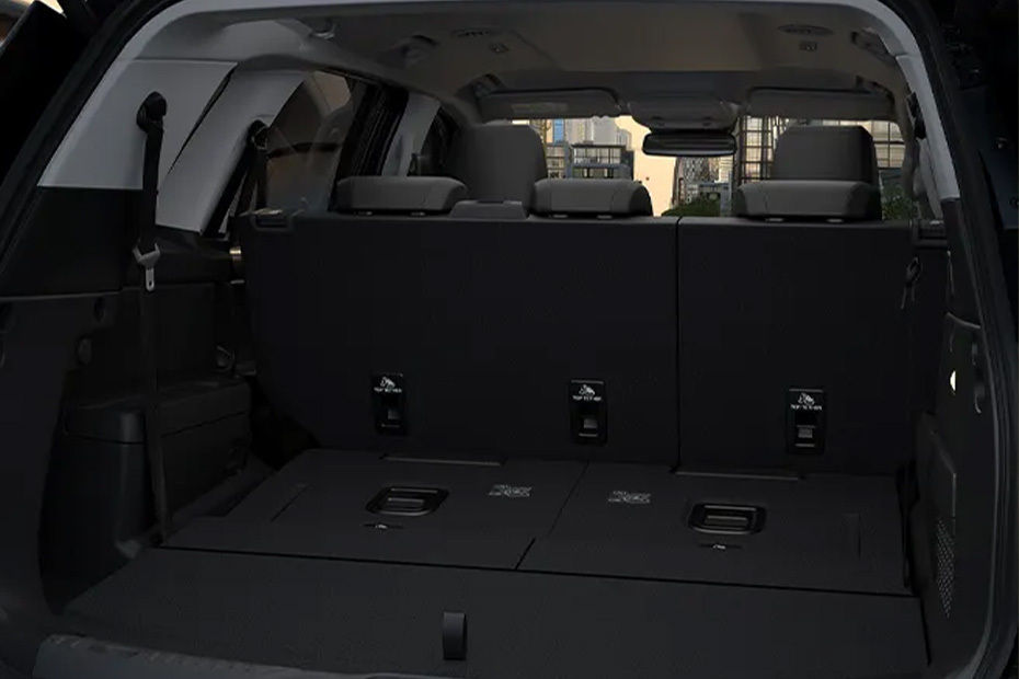 Folding Seats of Ford Everest Active