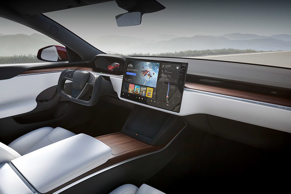 Dashboard View of Model S