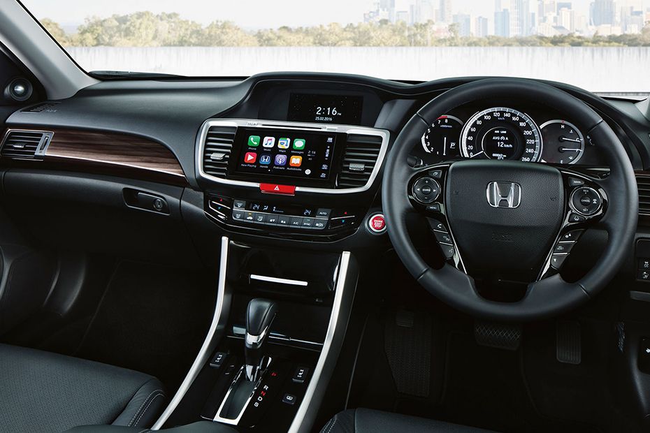 Dashboard View of Accord Hybrid