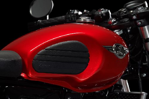 จีพีเอ็กซ์ เลเจนด์ 250 ทวิน Fuel Tank View