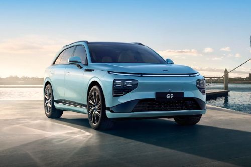 XPENG G9 Front Medium View