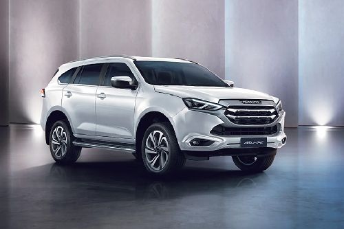 Isuzu MU-X (2014-2023) Front Side View