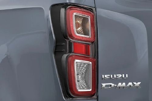D-Max 2 Door Tail light