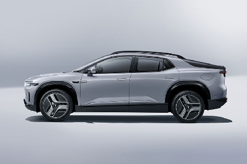 Deepal E07 Plus Side view