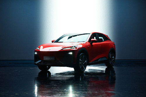 Changan Deepal S07 L Front Side View