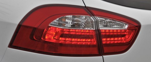 Rio 4-door Tail light