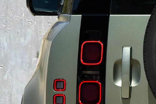 Defender 130 Tail light