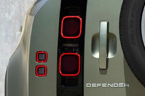 Defender 110 Tail light