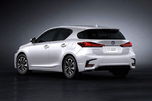 Rear Cross Side View of Lexus CT