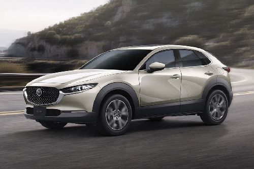 มาสด้า CX-30 Front Medium View