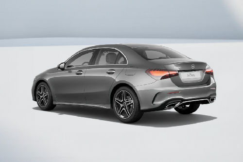 Rear Cross Side View of เมอเซเดส-เบนซ์ A-Class Saloon