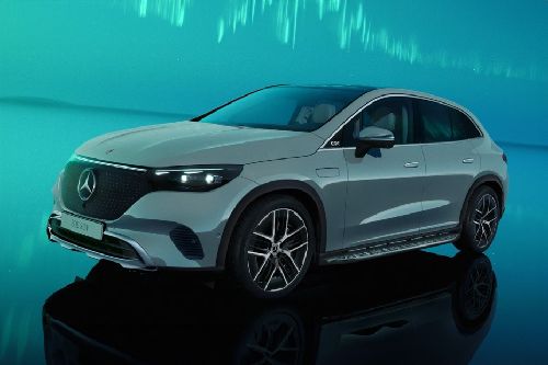 เมอเซเดส-เบนซ์ EQE SUV Front Side View