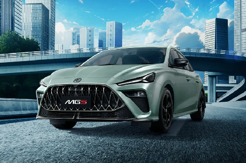 5 Front deep low Angle View