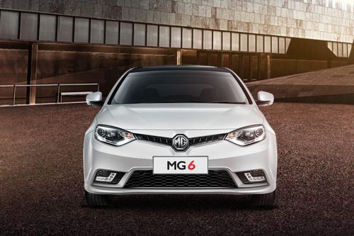 Full Front View of 6