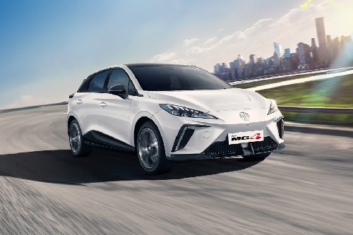 4 Electric Front angle low view