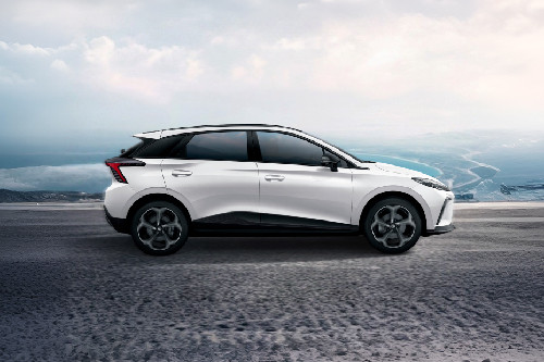 4 Electric Medium Angle Front View