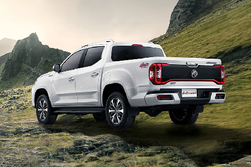 Rear Cross Side View of เอ็มจี Extender DC