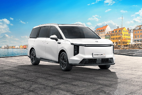 Maxus 7 Front angle low view