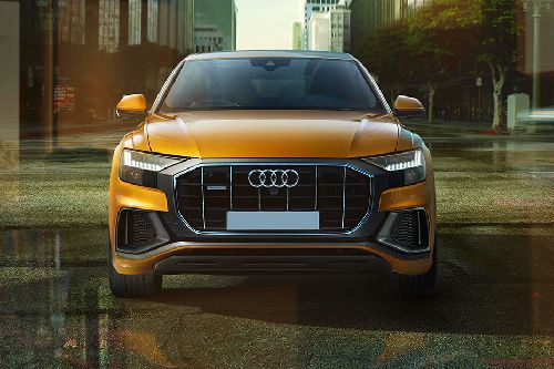 Full Front View of Q8