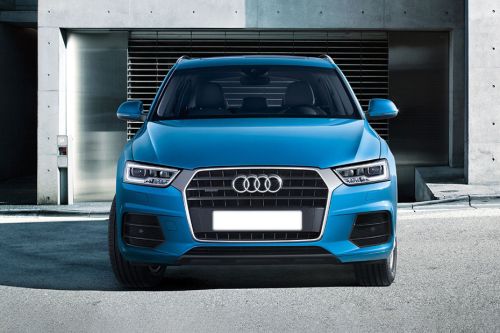 Full Front View of คิว 3