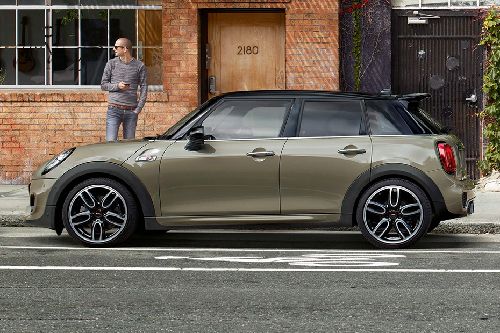 5-Door Hatch Side view