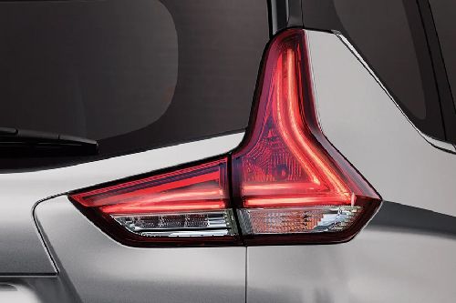 เอ็กซ์แพนเดอร์ Tail light