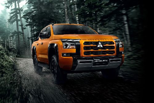 มิตซูบิชิ Triton Front Medium View