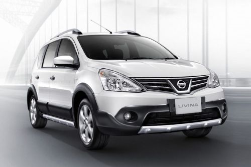 Nissan Livina Front Medium View