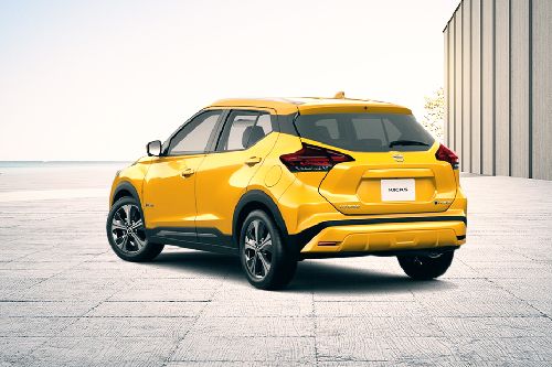 Rear Cross Side View of นิสสัน Kicks e-Power