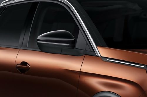 เปอโยต์ 3008 Drivers Side Mirror Front Angle