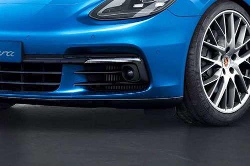 พานาเมรา Front Fog Lamp