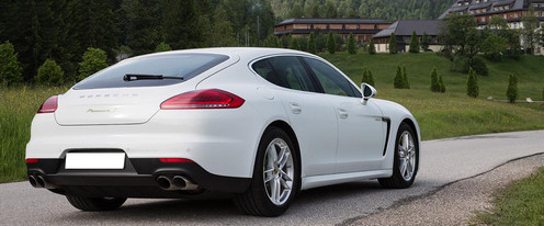 Panamera S E-Hybrid Rear angle view