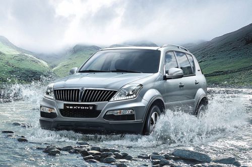 SsangYong Rexton W Front Side View