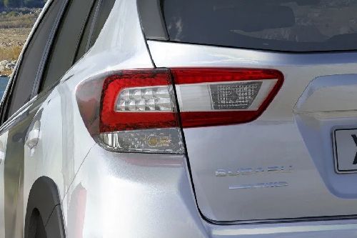 เอ็กซ์วี Tail light