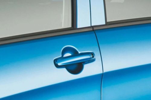 เซเลริโอ Door handle