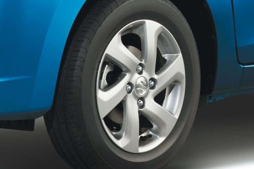 เซเลริโอ Wheel