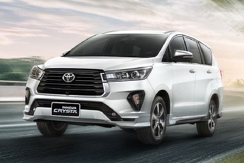 Toyota Innova Crysta Front Side View