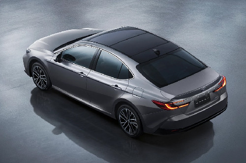 โตโยต้า Camry Dimension Front View