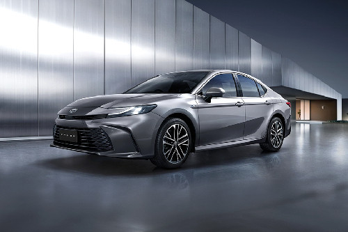 Camry Front angle low view