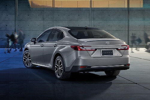 Rear Cross Side View of Toyota Camry