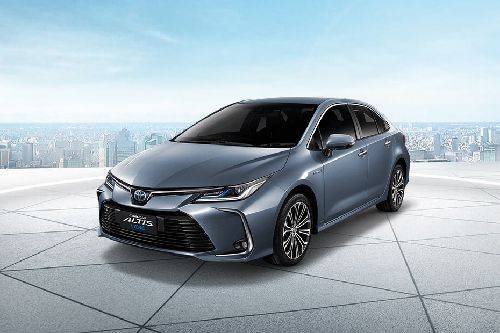 Toyota corolla deals hybrid features