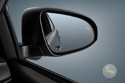 โตโยต้า ยาริส Drivers Side Mirror Rear Angle