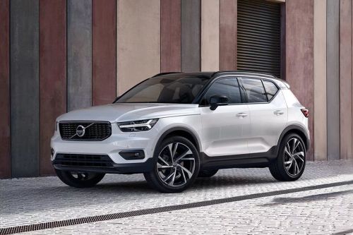 Volvo XC40 Side Medium View
