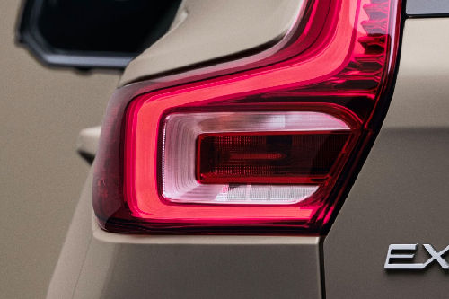 EX40 Tail light