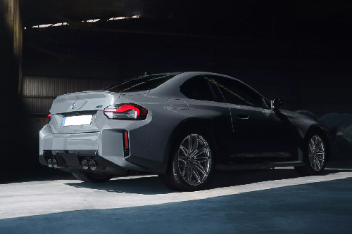 เอ็มทู คูเป้ Rear Low Angle View