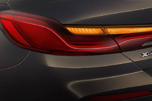 8 Series Convertible Tail light