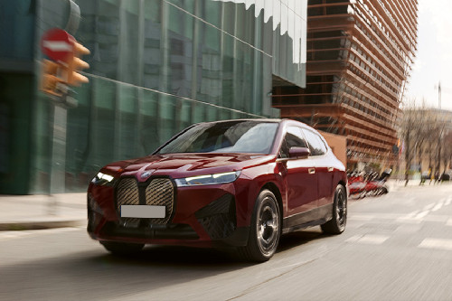 BMW iX Front Medium View