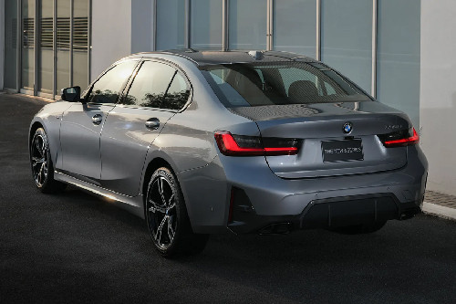 Rear Cross Side View of BMW 3 Series Gran Sedan