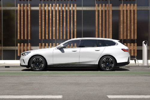 i5 Touring Side view